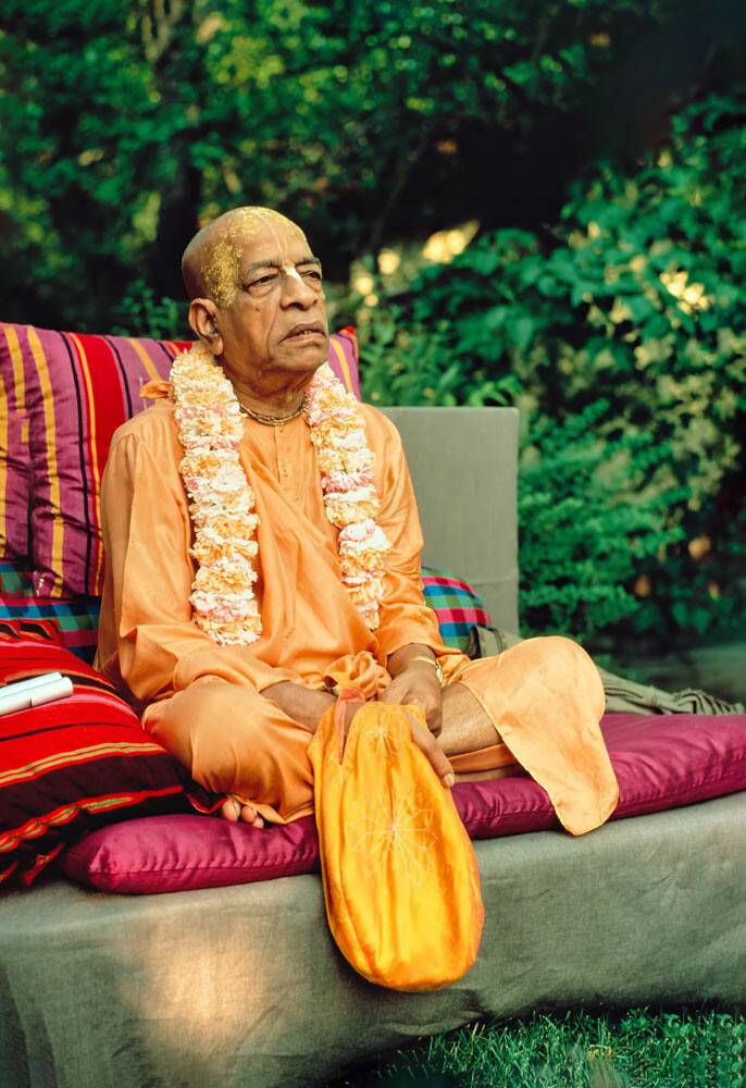 Prabhupada Outside on Vyasasana on Grass with Big Beadbag