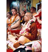 Prabhupada Chanting on Initiates Beads at Initiation at New Dwarka - Los Angeles Temple