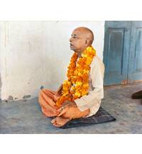 Srila Prabhupada in Radha Damodar Room, Chanting Gayatri