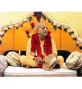 Srila Prabhupada in New York, On Vyasasana with Gong