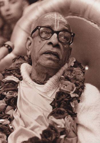 Close-up of Srila Prabhupada speaking on Vyasasana