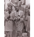 Srila Prabhupada chanting with kartals