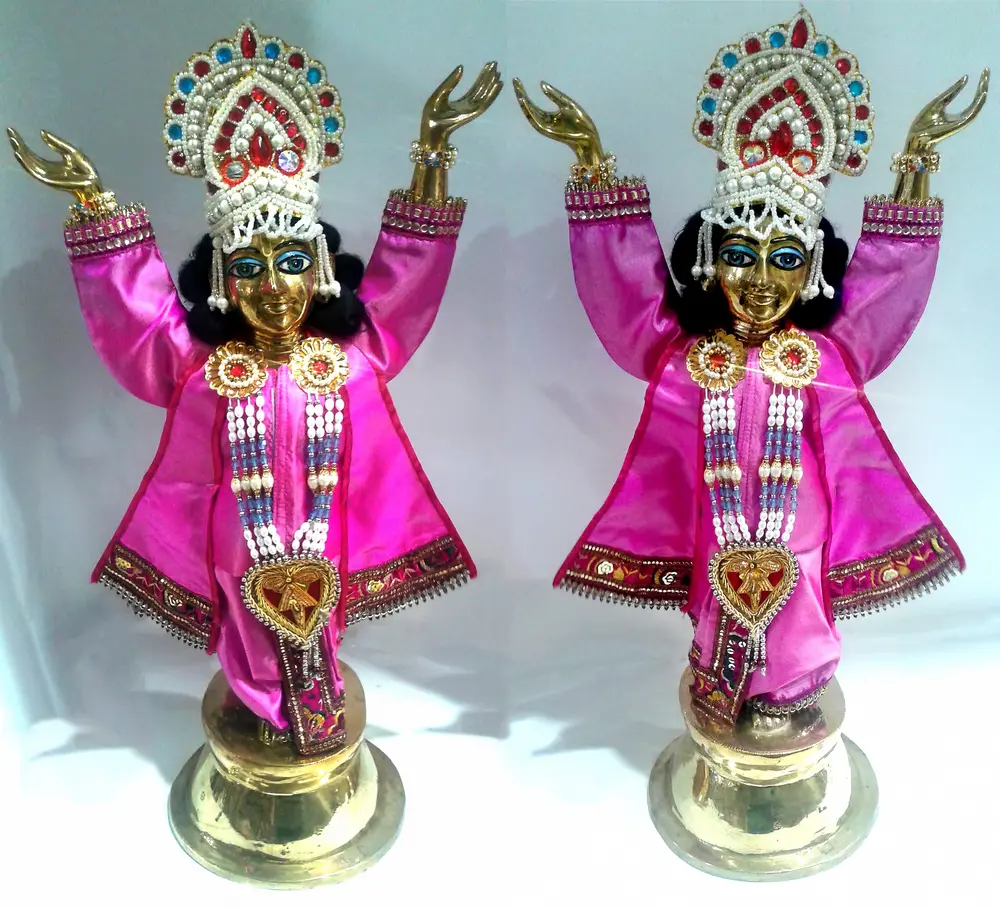 Gaura Nitai Deities 18\" One Hand Up and one Down; Lotus Base