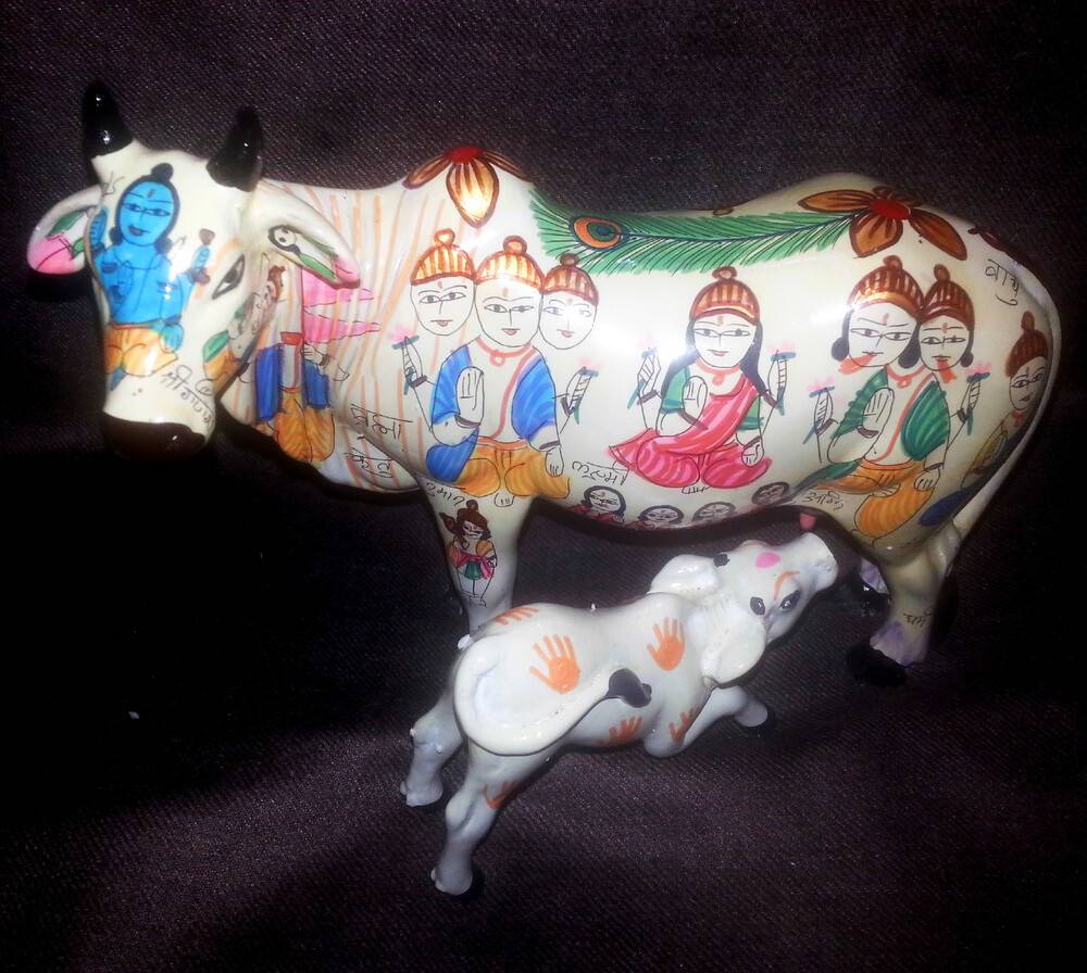 Big Kamadhenu Cow with Calf