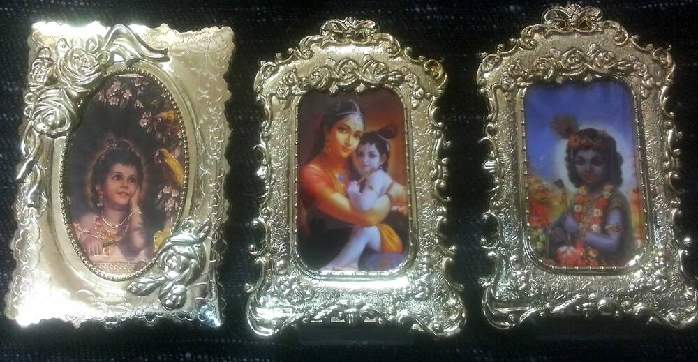 Krishna Photo Frame With Magnet 4.5\" (set of 3)
