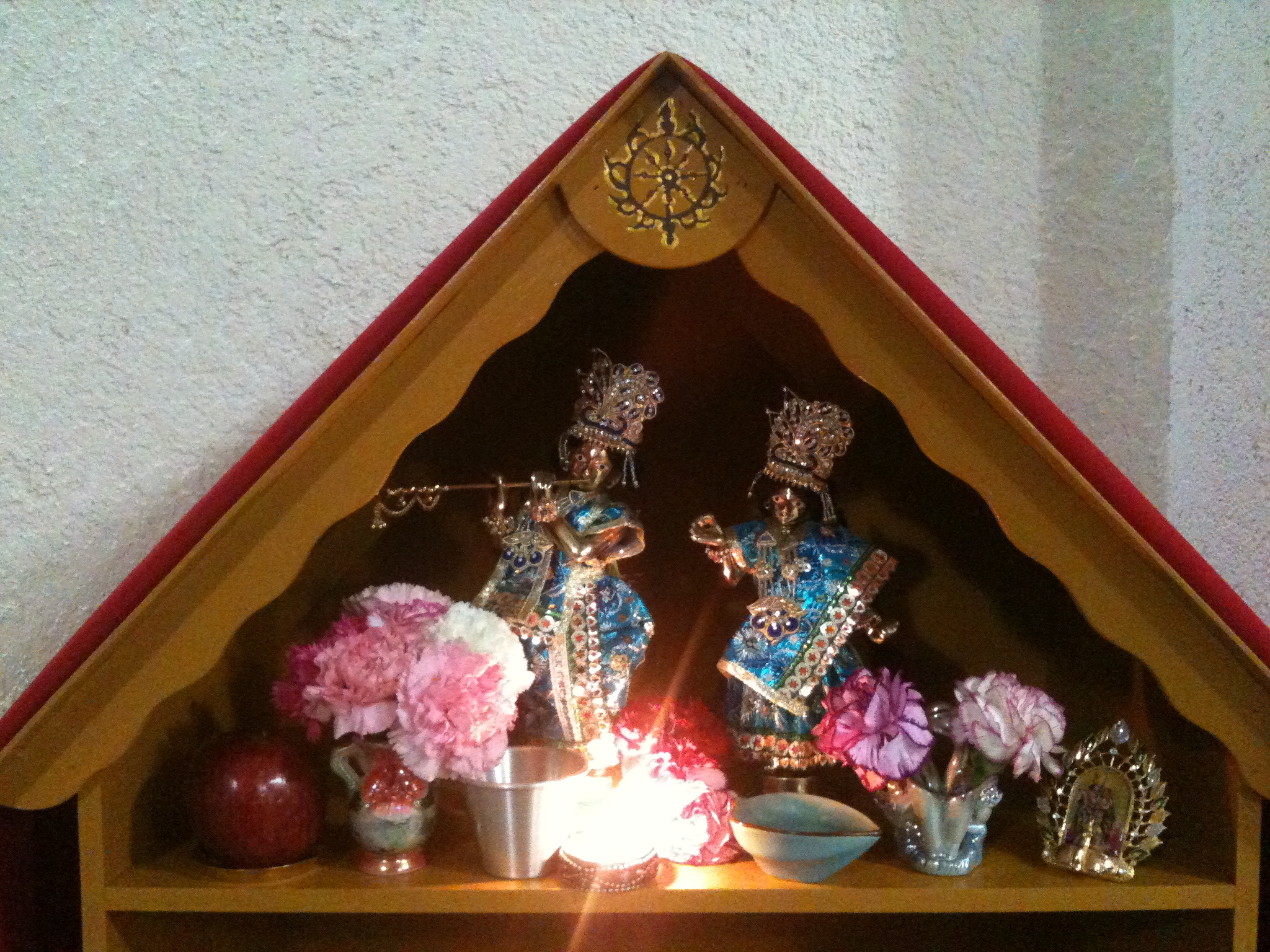 Radha Krishna Deities (Brass 9.5